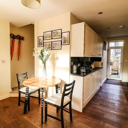 Blacksmith Mews Apartment York