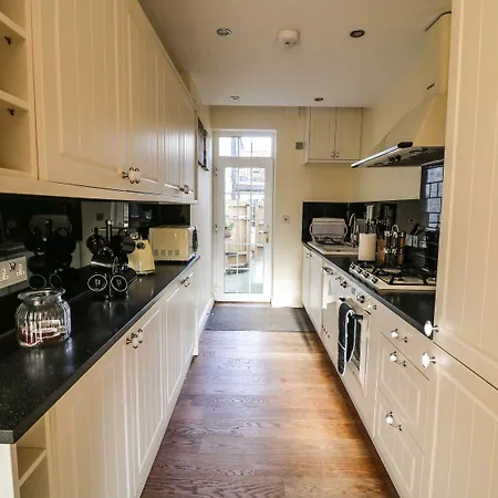 Blacksmith Mews Apartment